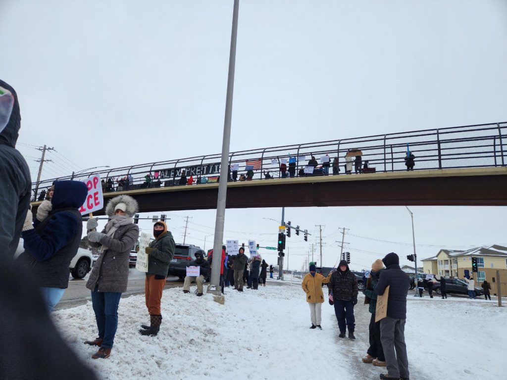 january 2026 ice protest south elgin 14